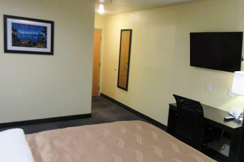 Стандартный Номер Кровать Кинг, Quality Inn & Suites Near Nas Fallon
