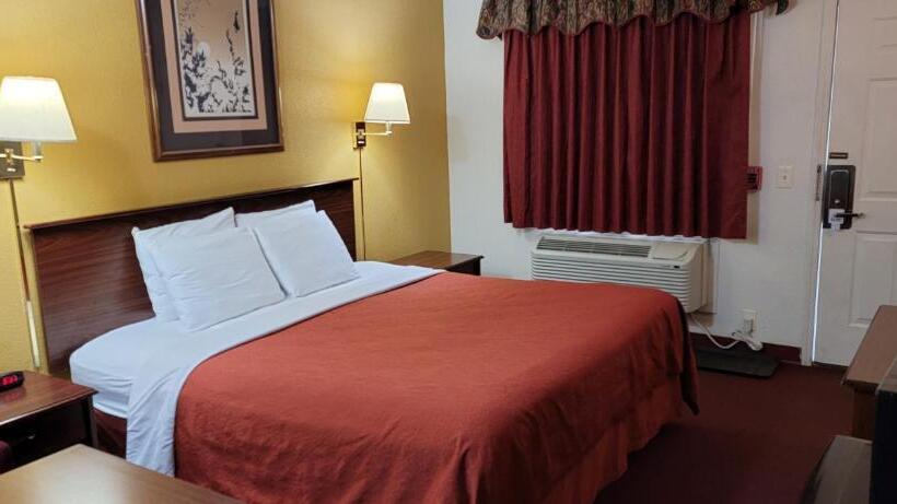 带大床的标准间, Rodeway Inn