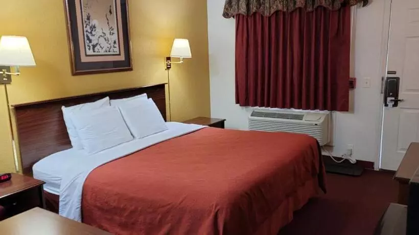 Standard-huone King-vuode, Rodeway Inn