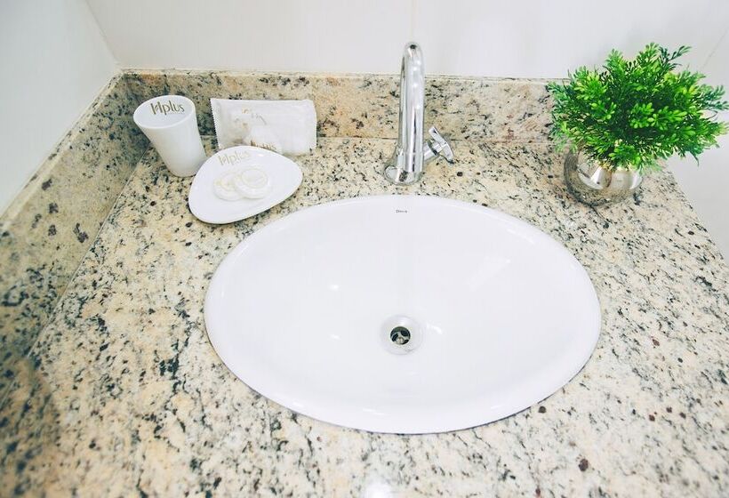 수피리어 룸, Saint Moritz Hplus Express