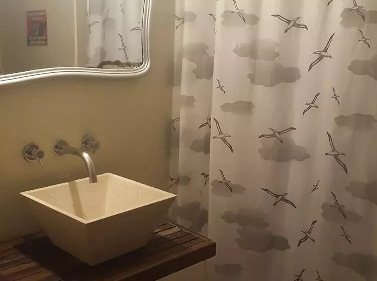 تختخواب در اتاق مشترک, Voyage Recoleta Hostel