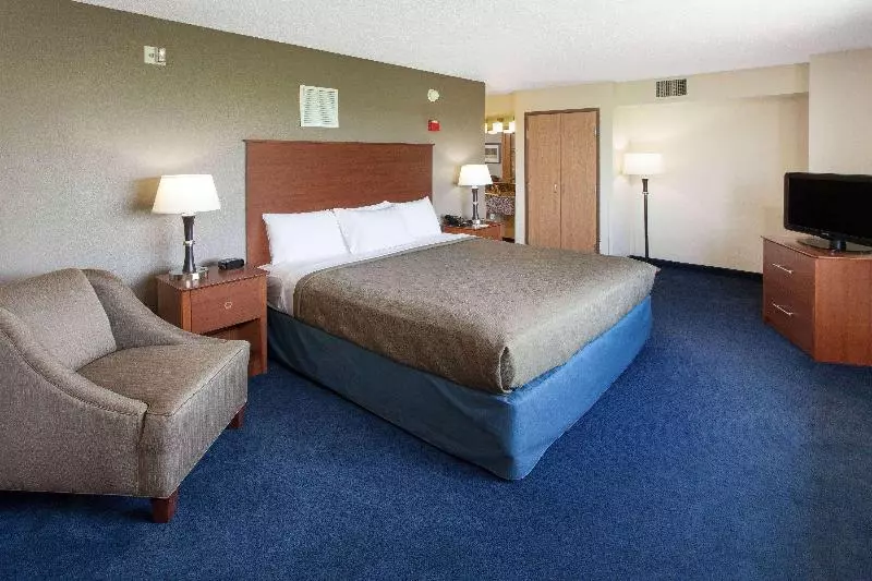 デラックススイート, Americinn By Wyndham Webster City