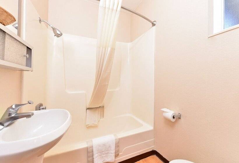 חדר סטנדרט שתי מיטות זוגיות, Golden Eagle Motel