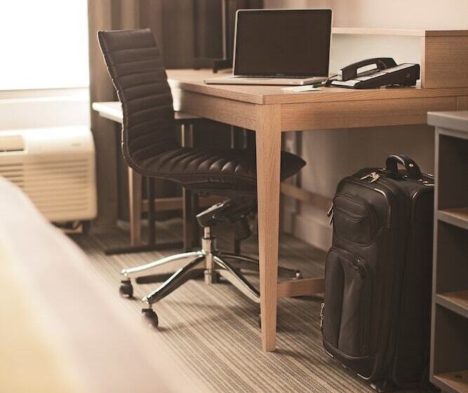 장애인을 위한 스위트, Country Inn & Suites By Radisson Fairborn South Oh