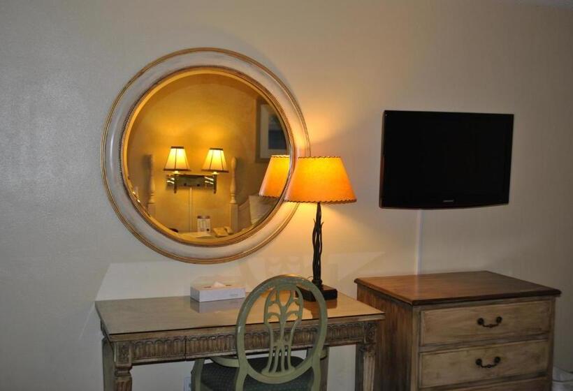 غرفه قياسيه سريرين مزدوجين, Oasis Inn And Suites