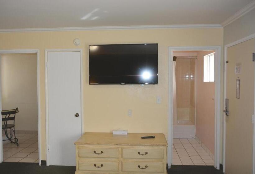 جناح عائلي, Oasis Inn And Suites