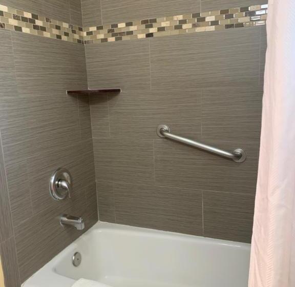 Family Suite, Oasis Inn And Suites