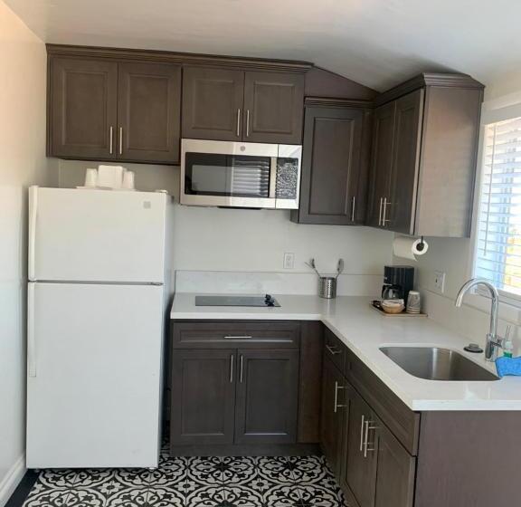 جناح ديلوكس سرير كينج, Oasis Inn And Suites