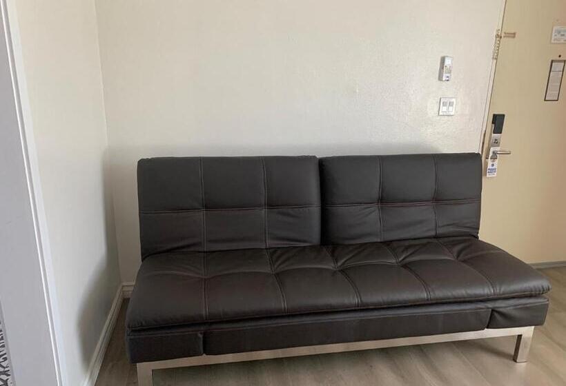 جناح ديلوكس سرير كينج, Oasis Inn And Suites