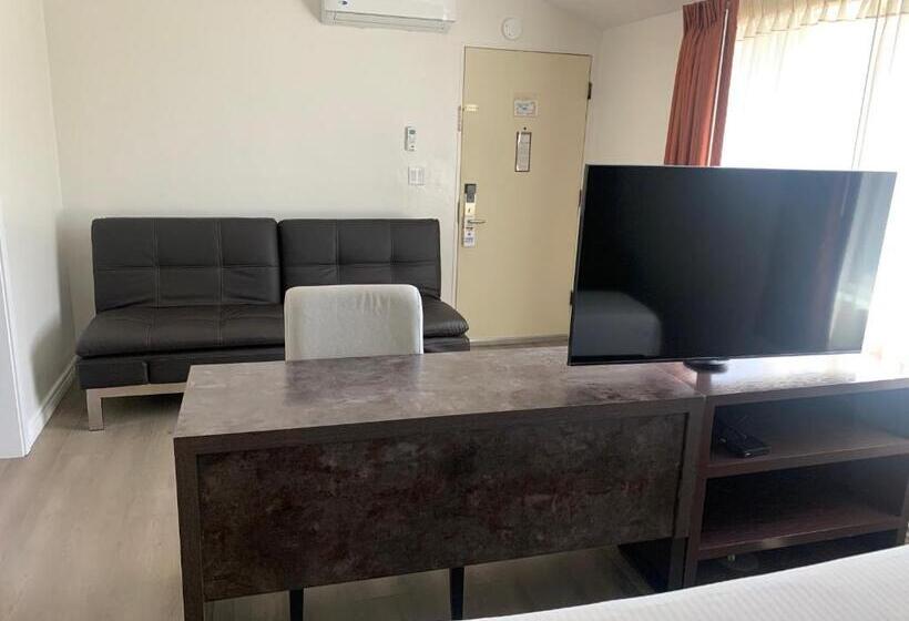 جناح ديلوكس سرير كينج, Oasis Inn And Suites