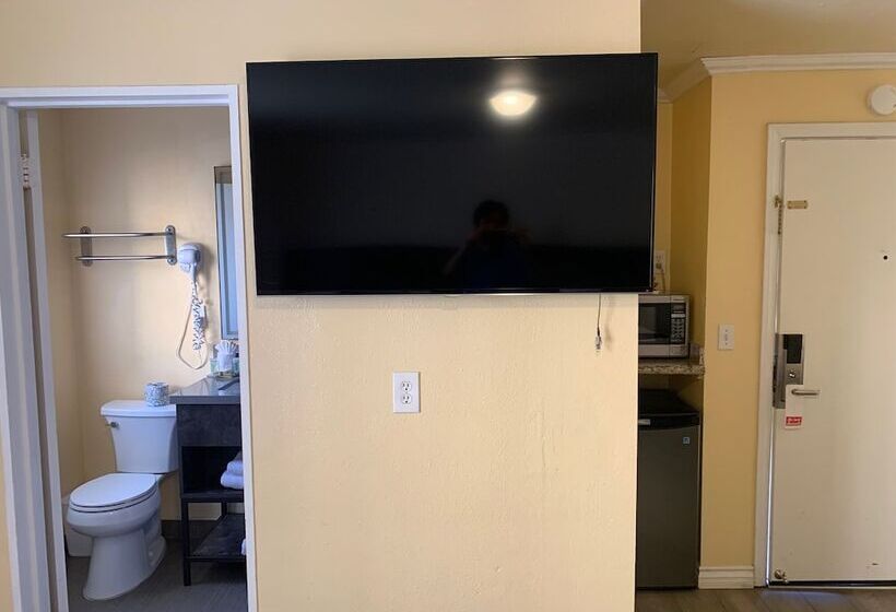 غرفه قياسيه سريرين مزدوجين, Oasis Inn And Suites