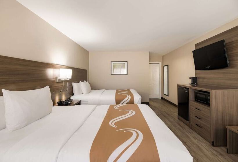 스탠다드 룸 더블 침대 2개, Quality Inn