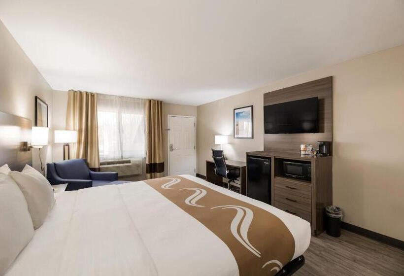 스탠다드 룸 킹사이즈 침대, Quality Inn