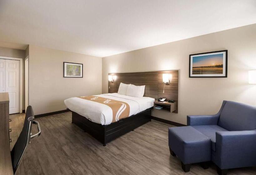 스탠다드 룸 킹사이즈 침대, Quality Inn