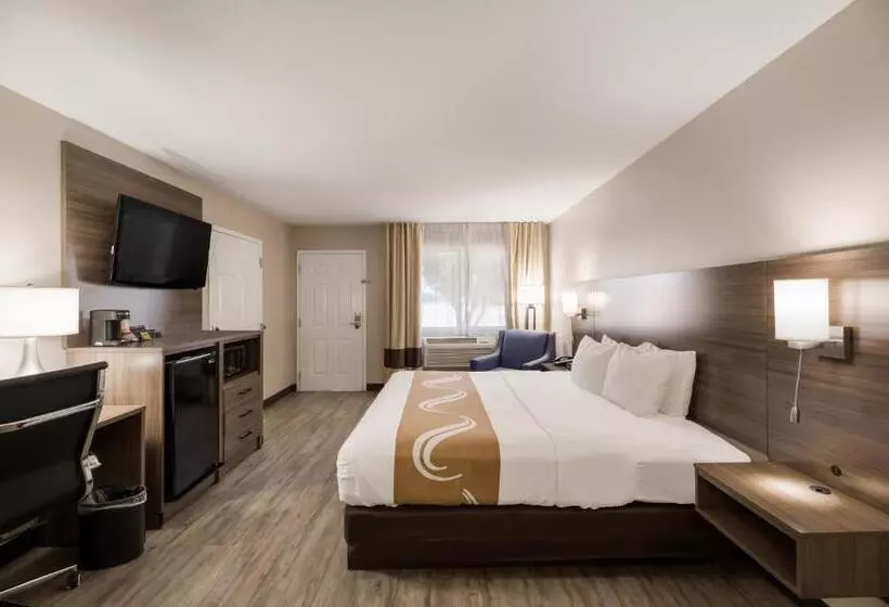 Standard-invahuone King-vuode, Quality Inn