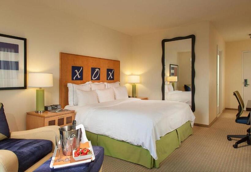 غرفة قياسية سرير كينج, Renaissance Walnut Creek