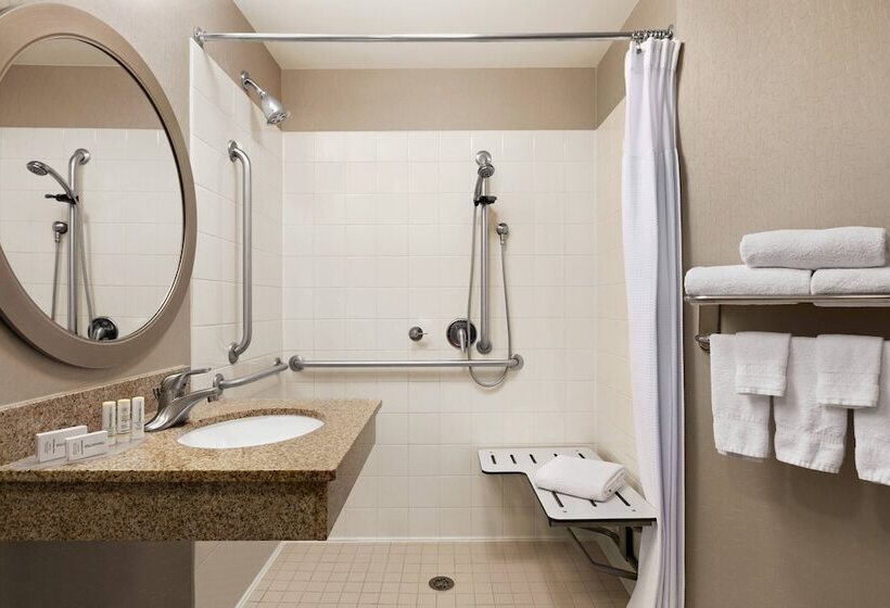 장애인을 위한 스위트, Springhill Suites Dulles Airport
