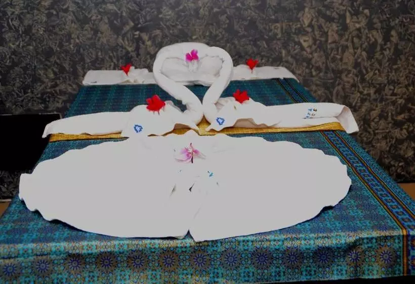 سوییت خانوادگی, Well Park Residence Boutique Hotel & Suites