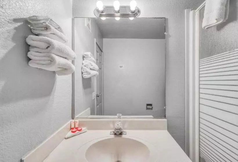 ２ダブルベッドのスタンダードルーム, Oyo Hotel Houston Southwest I 69