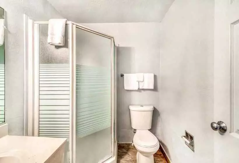 ２ダブルベッドのスタンダードルーム, Oyo Hotel Houston Southwest I 69
