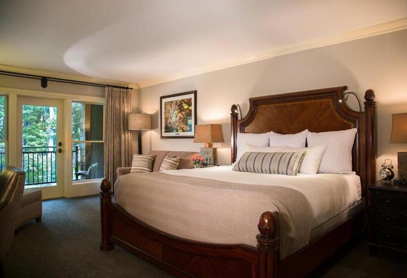 Полулюкс, The Lodge At Woodloch