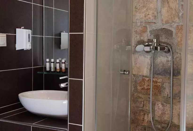 デラックススイート, Enalio Suites