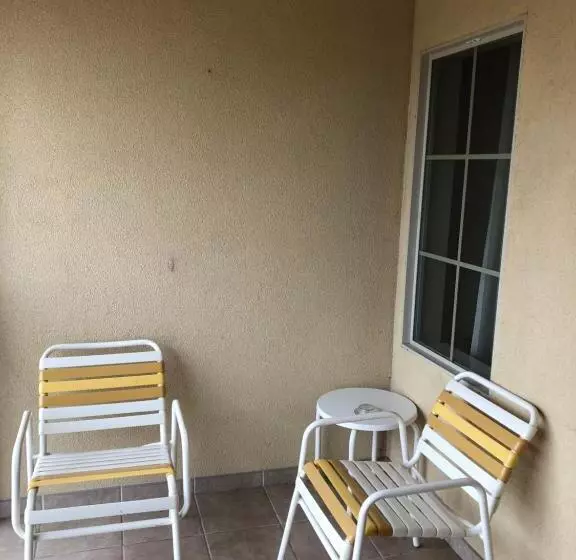 Standard-huone King-vuode, Americas Best Value Inn Gun Barrel City