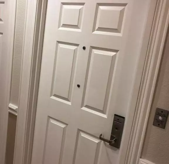Standard-invahuone, Americas Best Value Inn Gun Barrel City