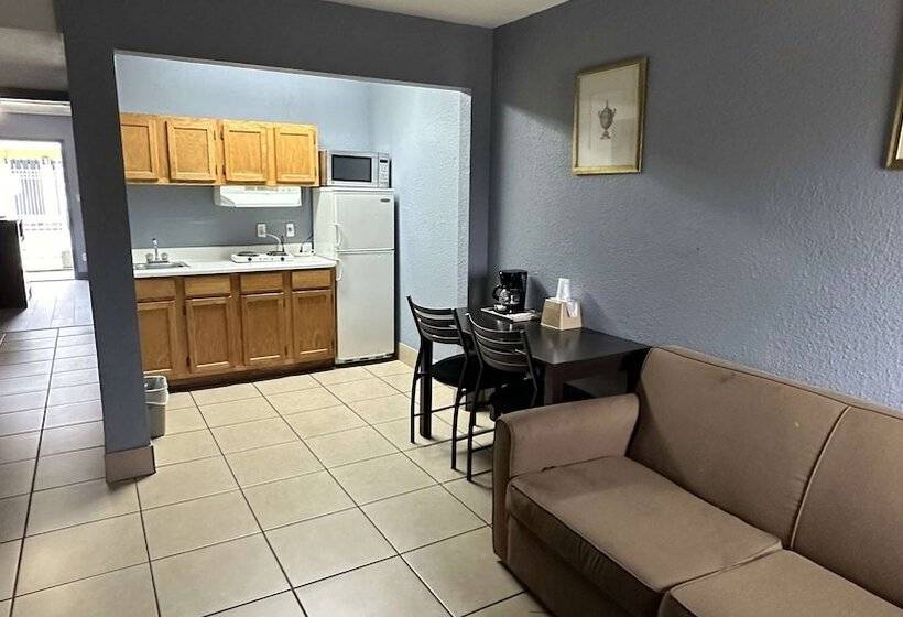 带2个双人床的标准工作室, Americas Best Value Inn And Suites Groves