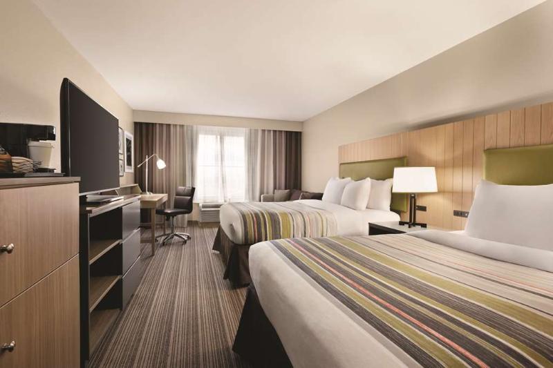 חדר סטנדרט, מיטת קווין, מותאם לאדם עם מוגבלויות, Country Inn & Suites By Radisson, Wytheville, Va