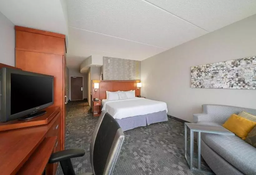 身障者適用キングサイズベッドルーム, Courtyard By Marriott Salisbury