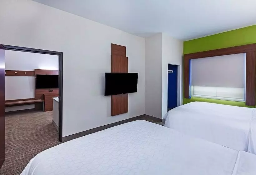 سوئیت 2 خوابه, Holiday Inn Express & Suites Longview South I 20, An Ihg