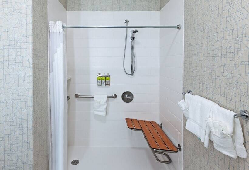 جناح, Holiday Inn Express & Suites Longview South I 20, An Ihg