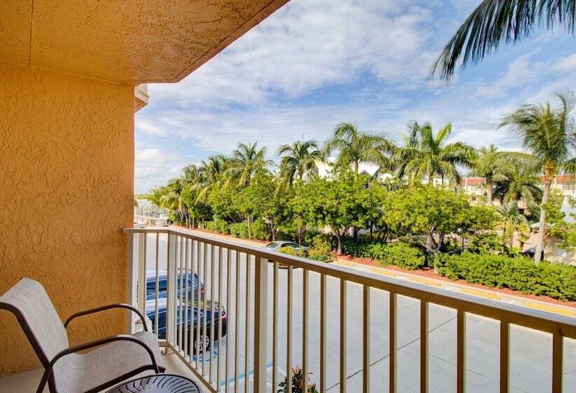 חדר סטנדרט שתי מיטות זוגיות, Hutchinson Island