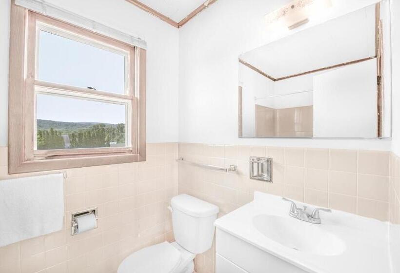 스탠다드 룸 더블 침대 2개, Knights Inn Pine Grove