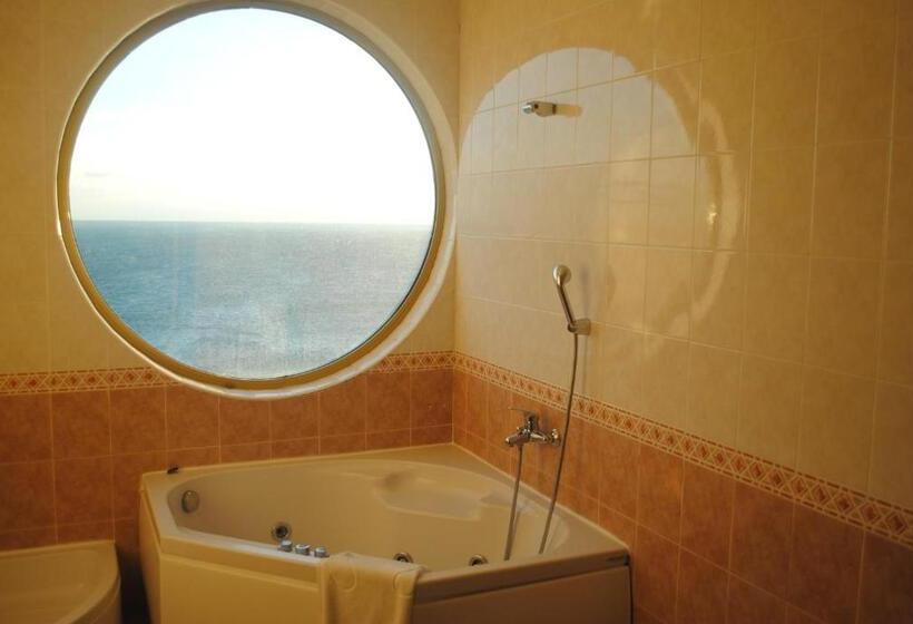 جناح جونيور, Kumburgaz Marin Princess