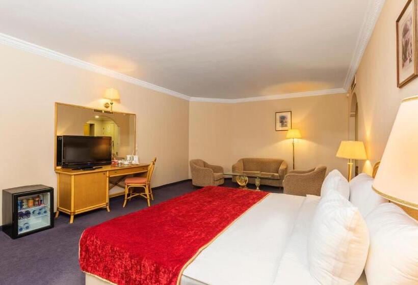 جناح جونيور, Kumburgaz Marin Princess