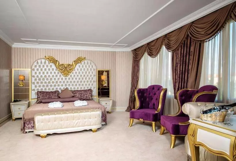 سوئیت با تخت بزرگ, Kumburgaz Marin Princess