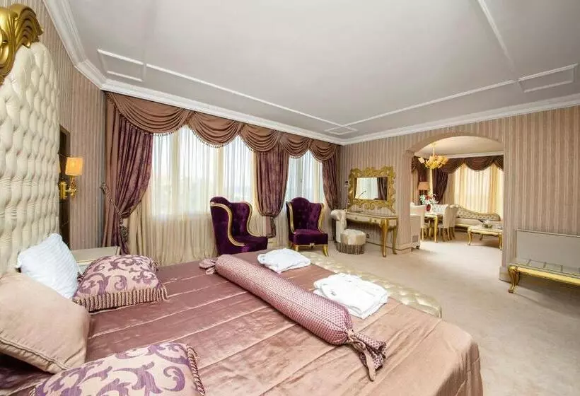 سوئیت با تخت بزرگ, Kumburgaz Marin Princess