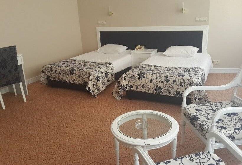 غرفة قياسية ثلاثية, Kumburgaz Marin Princess