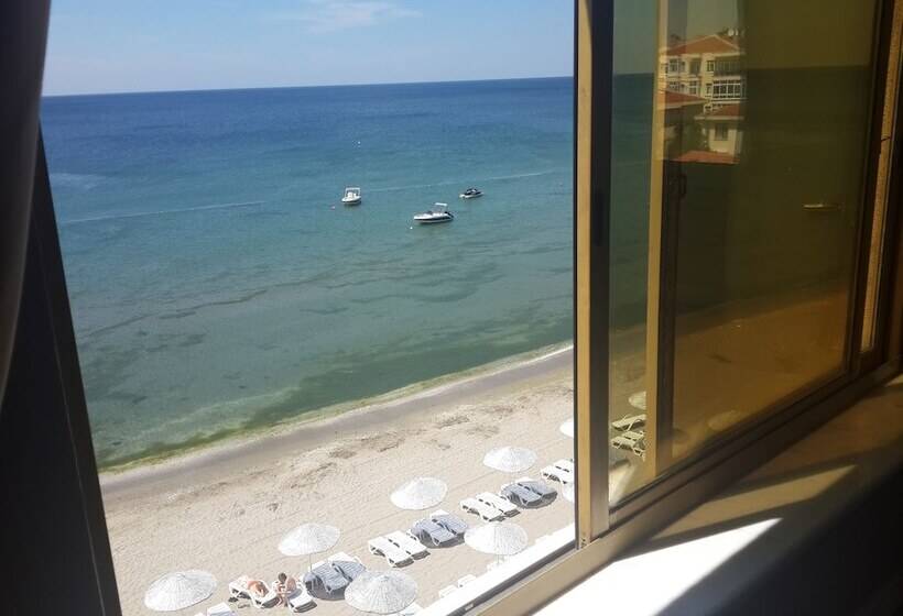 جناح جونيور, Kumburgaz Marin Princess