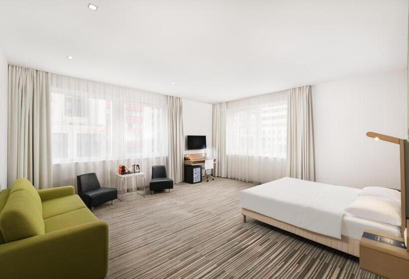 Perhesviitti, Park Inn By Radisson Budapest