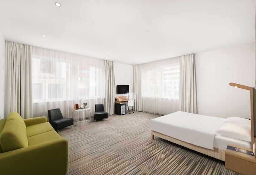 Perhesviitti, Park Inn By Radisson Budapest