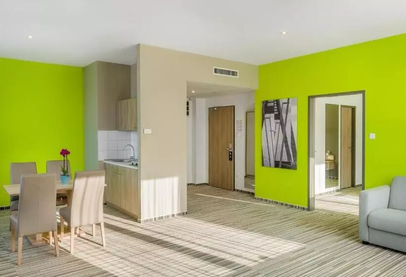 スイート, Park Inn By Radisson Budapest