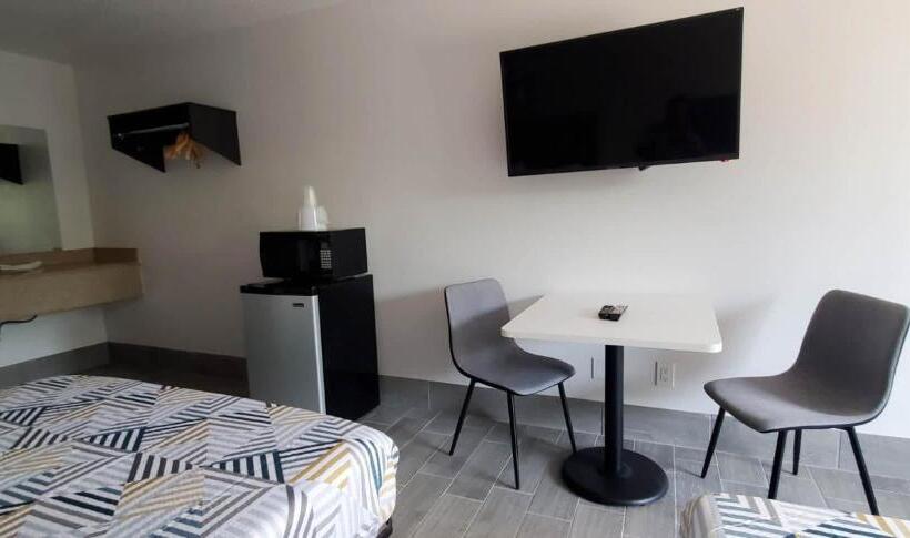 חדר סטנדרט, Crestview Inn