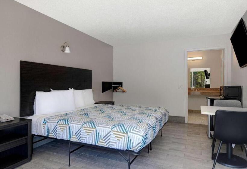 스탠다드 룸 킹사이즈 침대, Crestview Inn