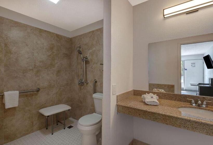 장애인을 위한 킹사이즈 침대 스탠다드 룸, Crestview Inn