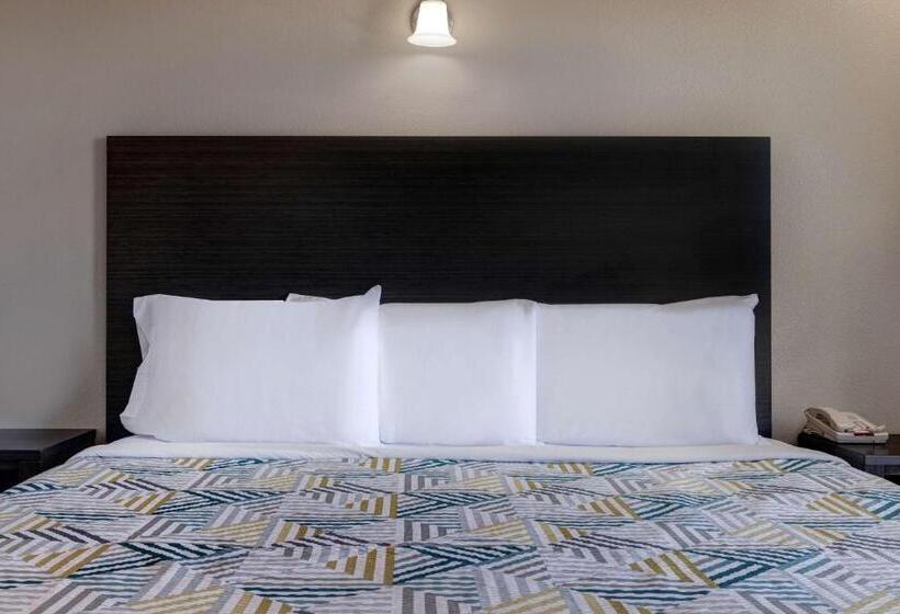 חדר סטנדרט, מיטת קינג, מותאם לאדם עם מוגבלויות, Crestview Inn