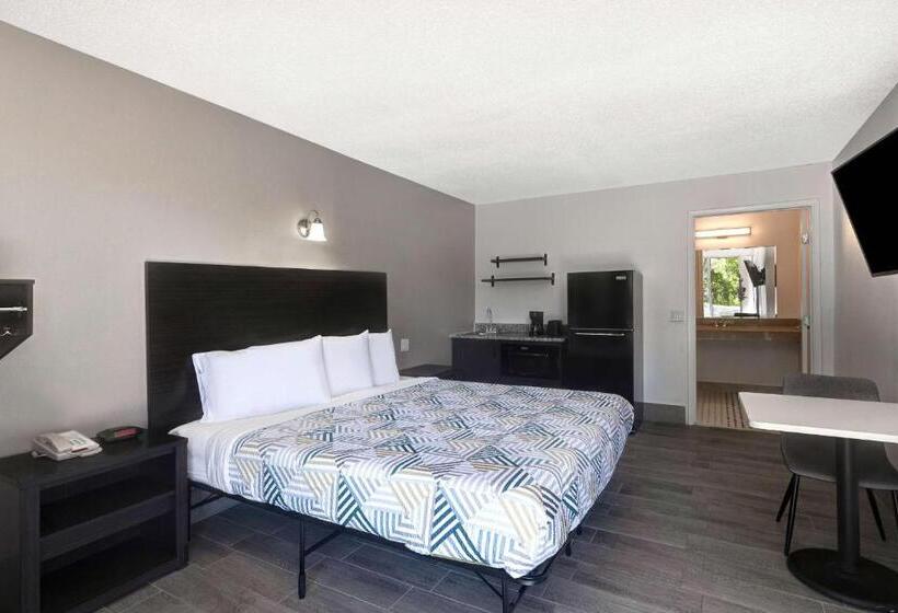 חדר סטנדרט עם מיטת קינג, Crestview Inn