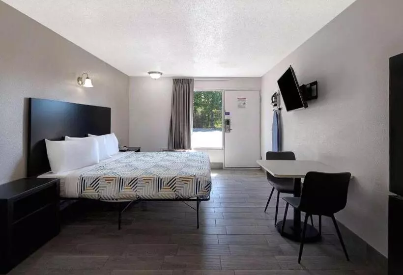 身障者適用キングサイズベッドルーム, Crestview Inn